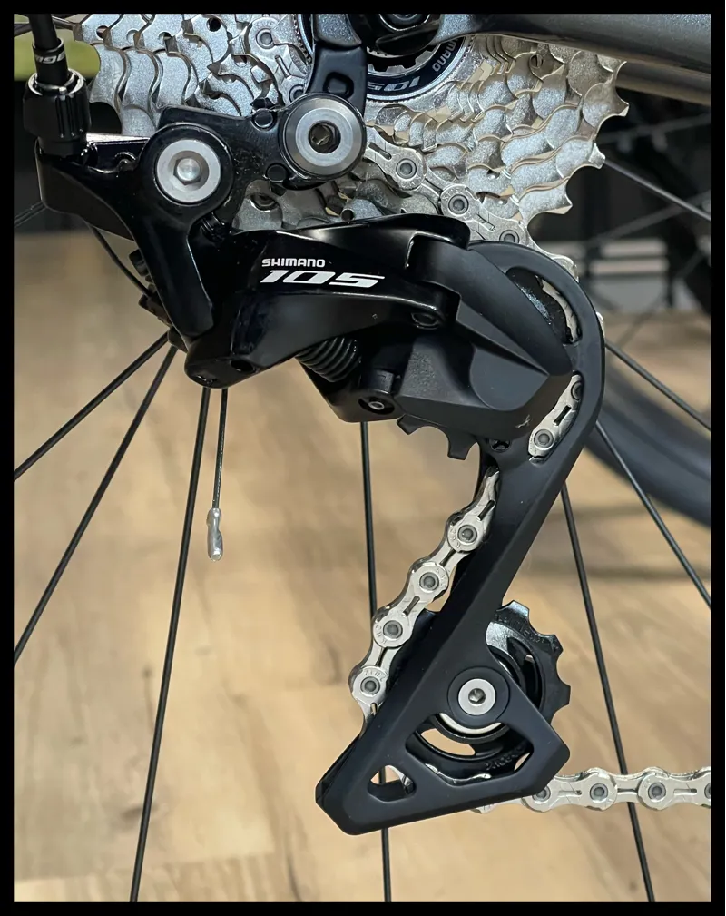 Giant TCR Advanced 2 Medium Charcoal 2024-5