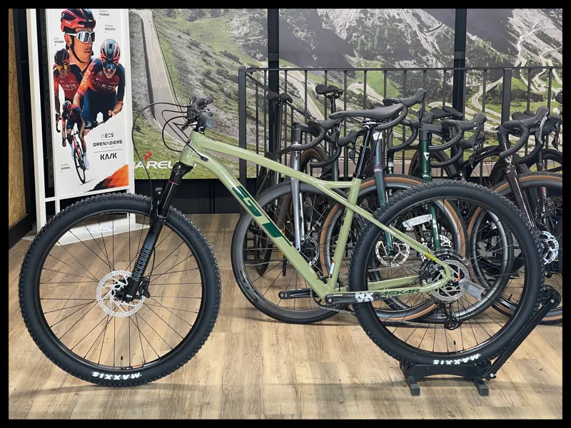 GT Zaskar LT Expert 29er Hardtail Mountain Bike - Moss Green Large 2024-1