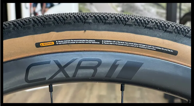 Liv DEVOTE ADVANCED PRO Carbon Gold Chrome Womens Gravel Medium 2024 Ex-Demo-3