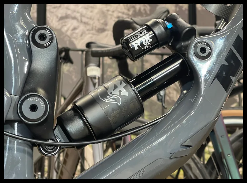 NUKEPROOF GIGA 290 Elite Carbon Medium Bullet Grey 2024-4