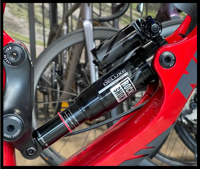 NUKEPROOF GIGA 290 RS CARBON Medium Racing Red 2024-6