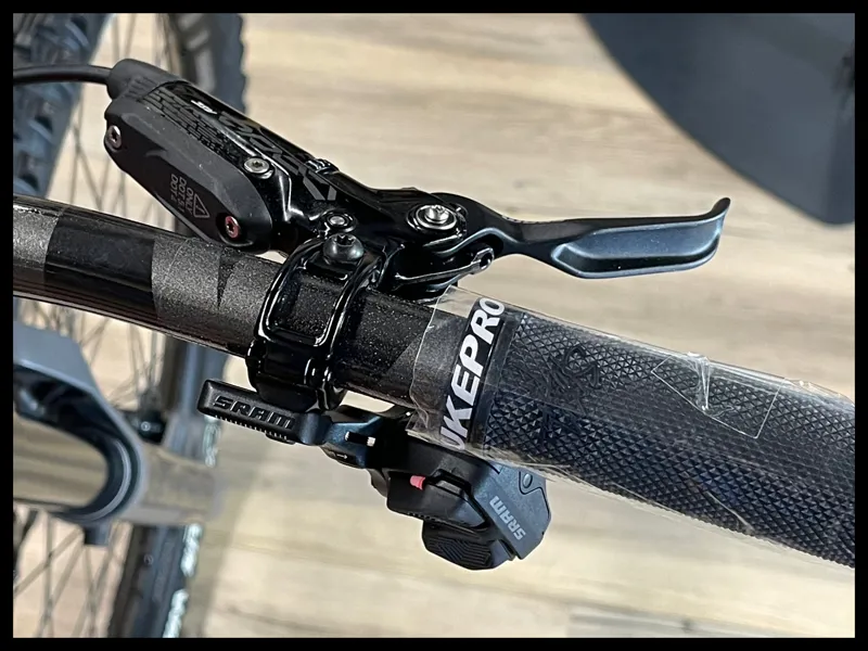 NUKEPROOF GIGA 290 RS CARBON Medium Racing Red 2024-9