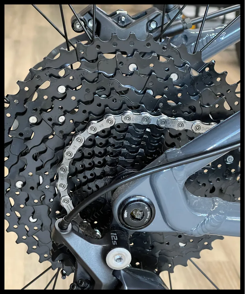 NUKEPROOF SCOUT 275 Comp Large Bullet Grey 2024-4