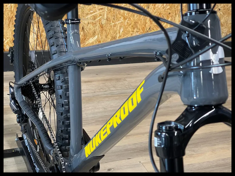 NUKEPROOF SCOUT 275 Comp Large Bullet Grey 2024-2