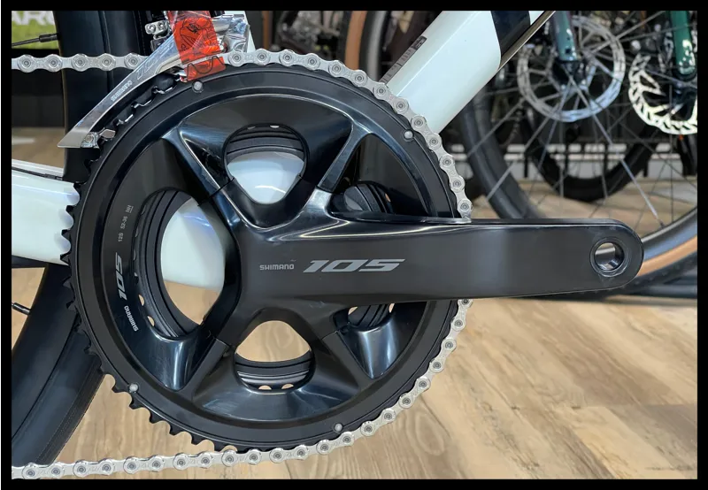 TCR Advanced 2-PC Medium Illusion White 2024-6