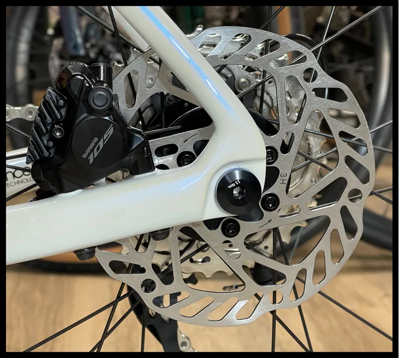 TCR Advanced 2-PC Medium Illusion White 2024-7