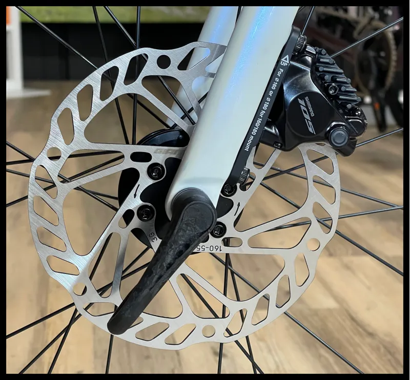 TCR Advanced 2-PC Medium Illusion White 2024-8