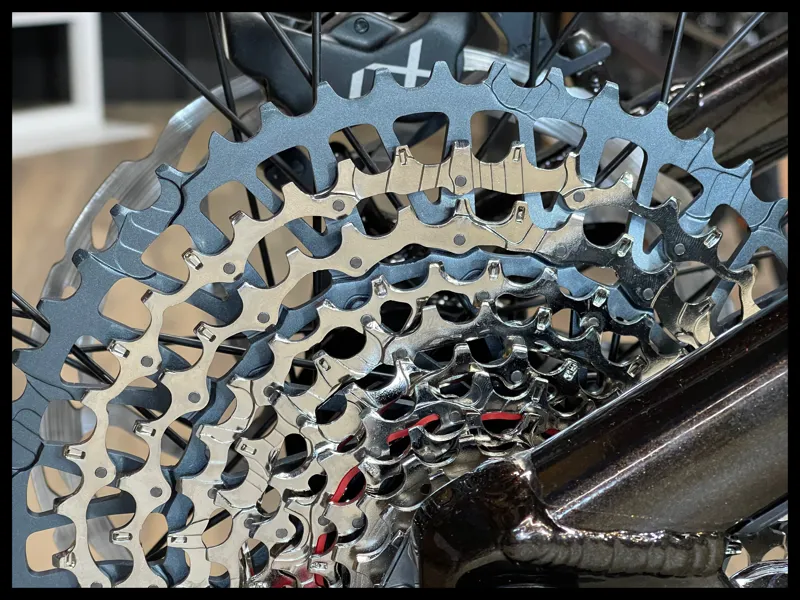 Vitus Sommet 290 CRX Mountain Bike Medium Sparkling Cola 2024-4