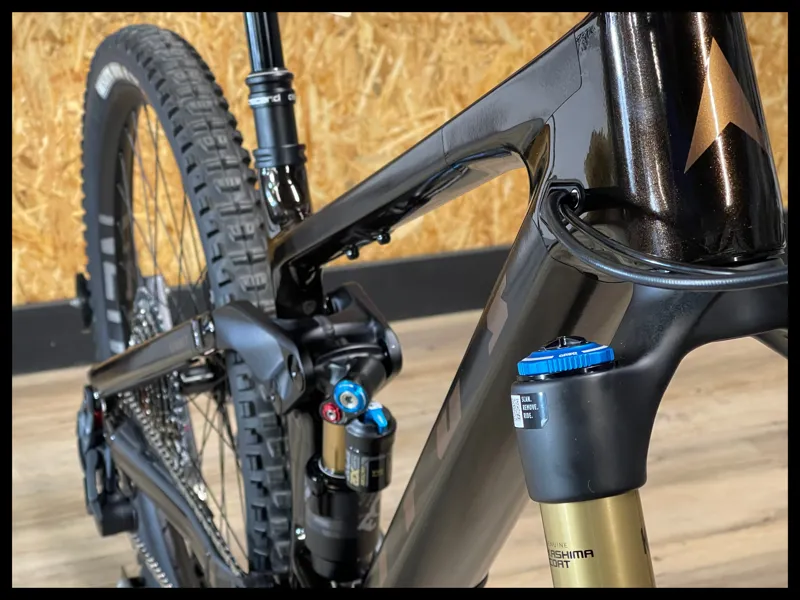 Vitus Sommet 290 CRX Mountain Bike Medium Sparkling Cola 2024-2