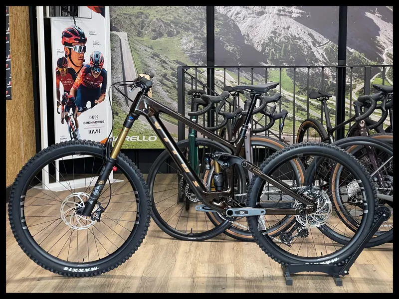 VITUS Sommet 297 CRX Mountain Bike Medium Sparkling Cola 2024-1