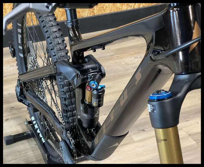 VITUS Sommet 297 CRX Mountain Bike Medium Sparkling Cola 2024-2