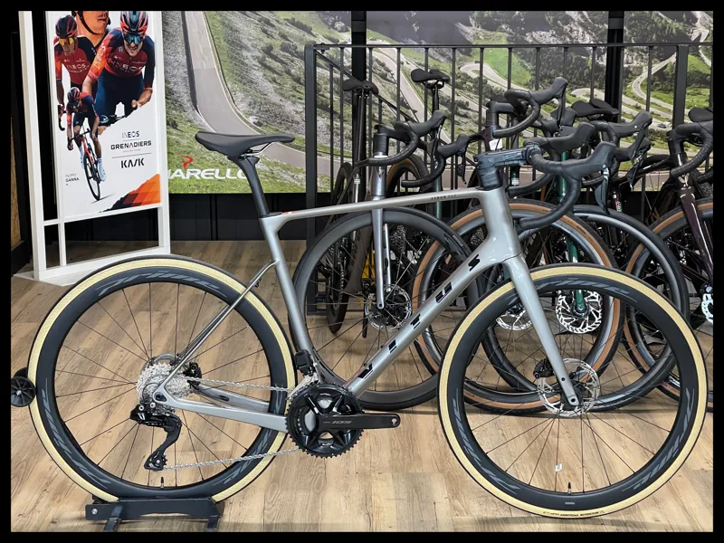 Vitus Venon EVO-RS 105 Di2 All Road Bike X-Large Silver 2024