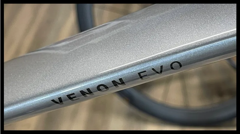 Vitus Venon EVO-RS 105 Di2 All Road Bike X-Large Silver 2024-3