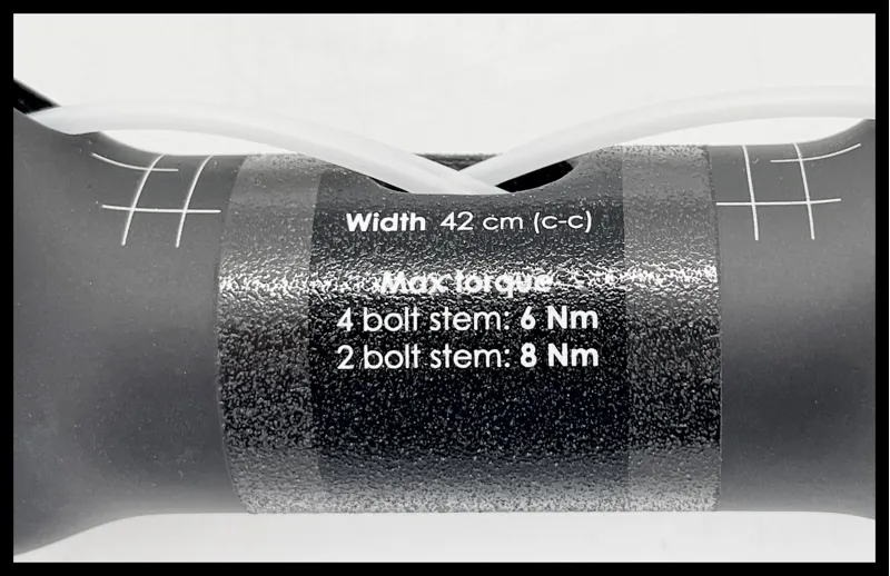 3T Aeroghiaia Ltd Stealth 42cm Carbon Gravel Handlebar-4