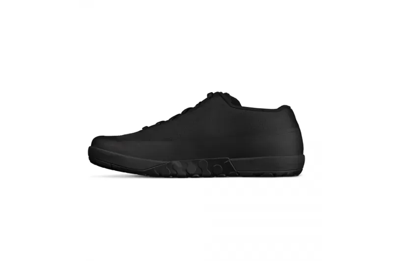 Fizik Gravita Versor Flat Shoes in Black-1
