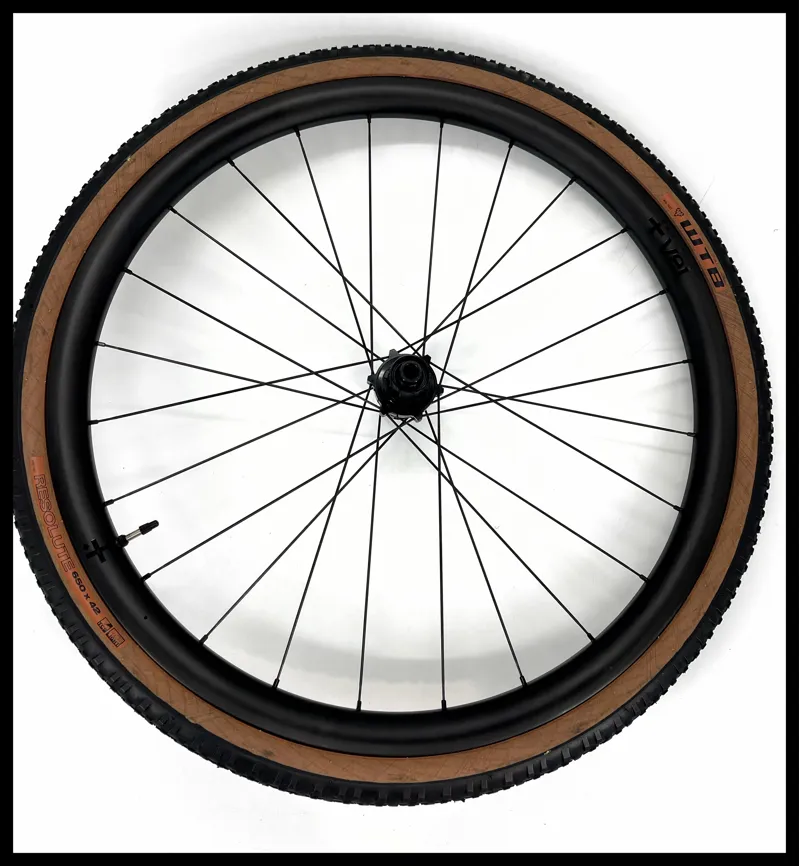 Vel 30 GRL Carbon Tubeless CL Disc Gravel Wheelset Shimano FH-4