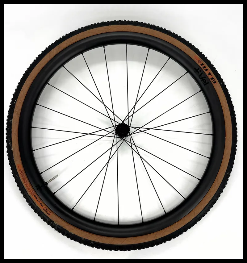 Vel 30 GRL Carbon Tubeless CL Disc Gravel Wheelset Shimano FH-6