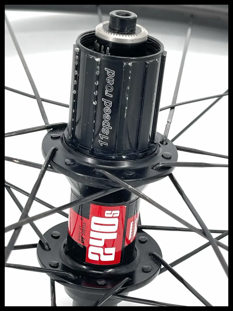 Knight 50 TLA Carbon Carbon Tubeless Rim QR Wheelset-8