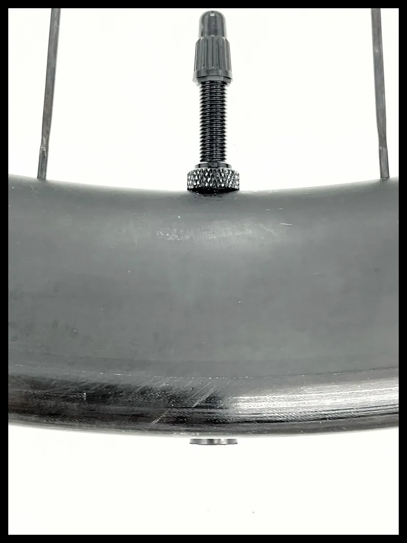 Knight Composites 50 TLA Carbon Tubeless Rim QR Wheelset-4