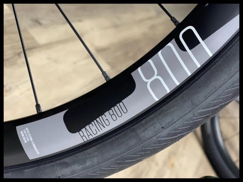 Pinarello X3 DISC 105 Di2 800DB  53CM 2023 KEEN RED-11