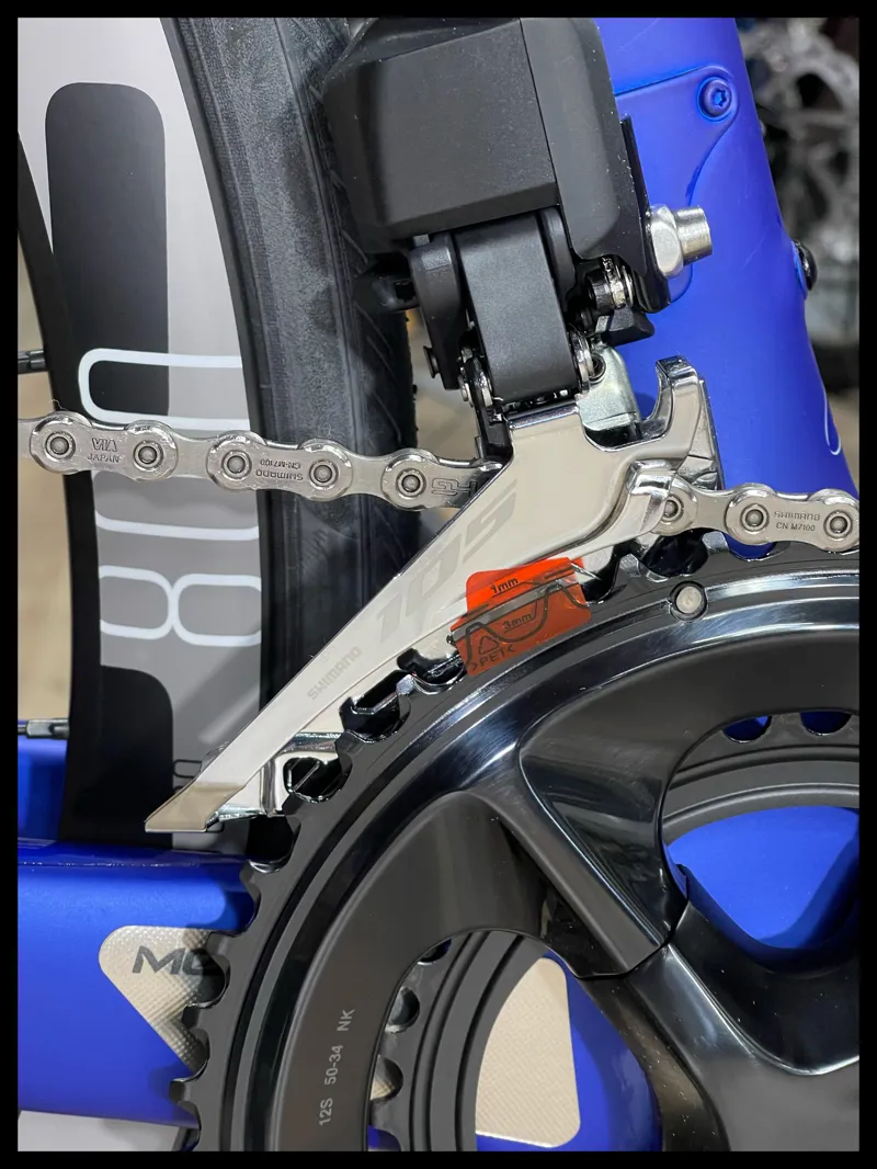 Pinarello F5 DISC 105 DI2 DB 53CM IMPULSE BLUE 2023-7