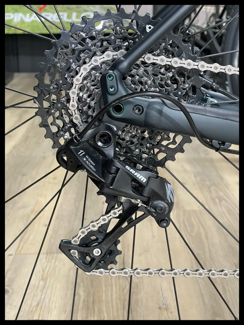 Specialized Diverge E5 Comp Large Black Gravel Bike-4