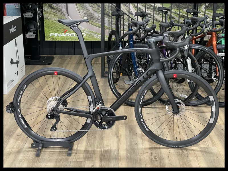 2023 Pinarello X3 DISC 105 DI2 56cm DEEP BLACK Road Bike