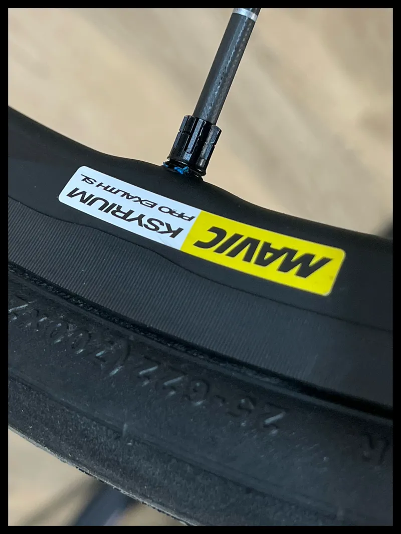 Orbea Orca White and Black Carbon 53 cm Ultegra/Dura Ace Road Bike-9