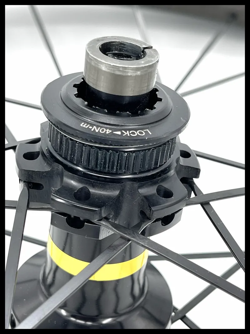 Mavic Cosmic Pro UST Thru Axle CL Disc Wheelset-5