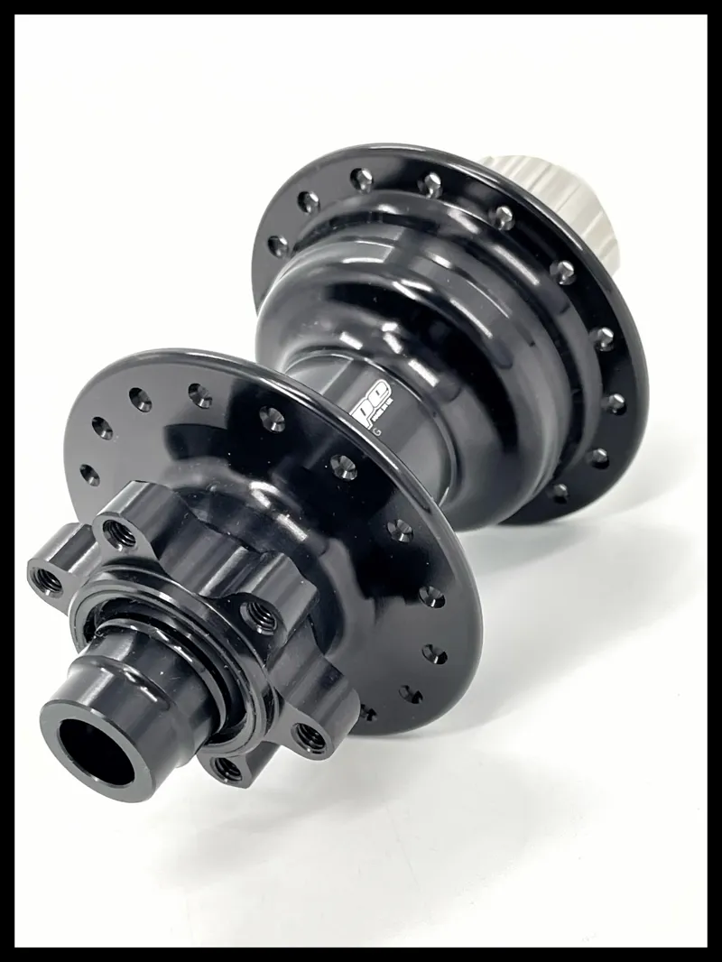 DH 4 Pro 142x12mm Rear Steel Freehub Shimano