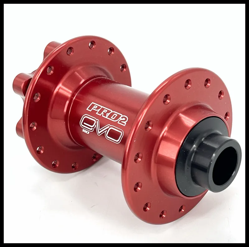 Pro 2 Evo Front Hub 110 x15mm 28H-2