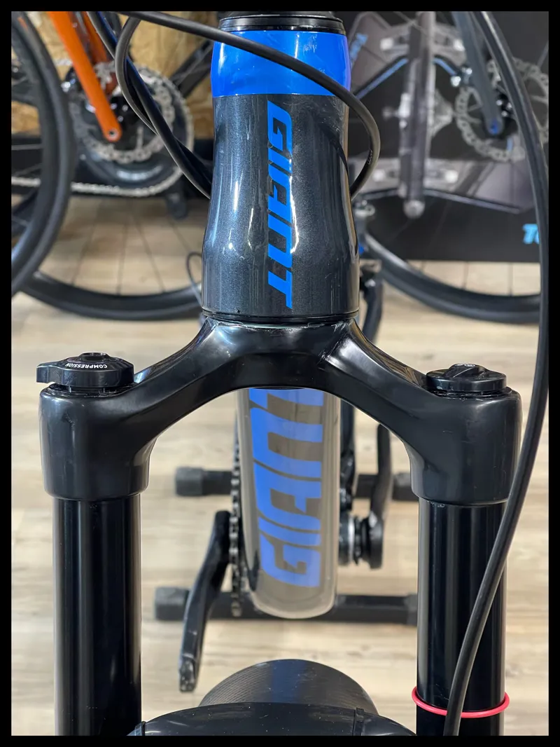 Trance 3 Medium  27.5er Metallic Black Full Sus MTB-2