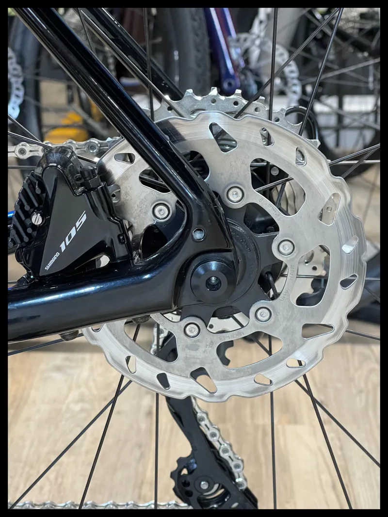 Giant Defy Advanced Pro 3 Large Carbon 2022-8