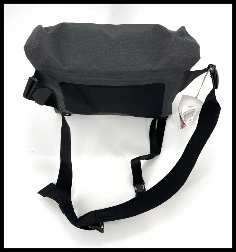 Apidura City Messenger Bag 11 inch-1