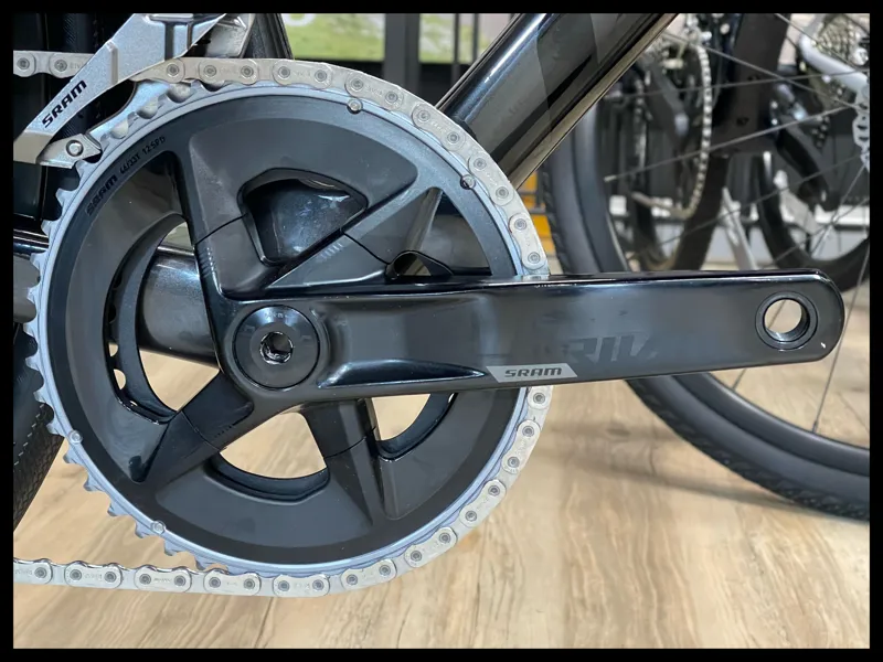 Giant Defy Advanced Pro 2-AX Medium Black Chrome 2022-7