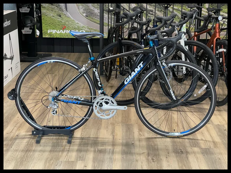 Defy 2 Compact X-Small Black 2011 Road Bike Sora