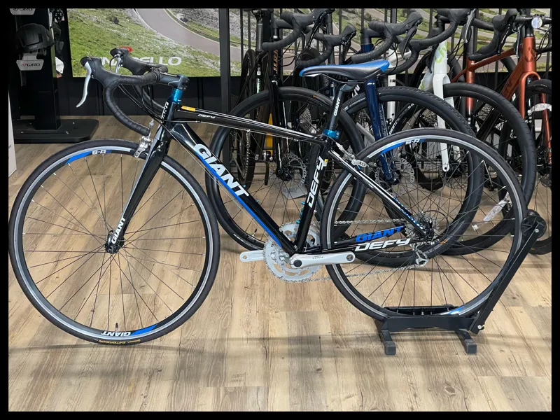 Defy 2 Compact X-Small Black 2011 Road Bike Sora-1