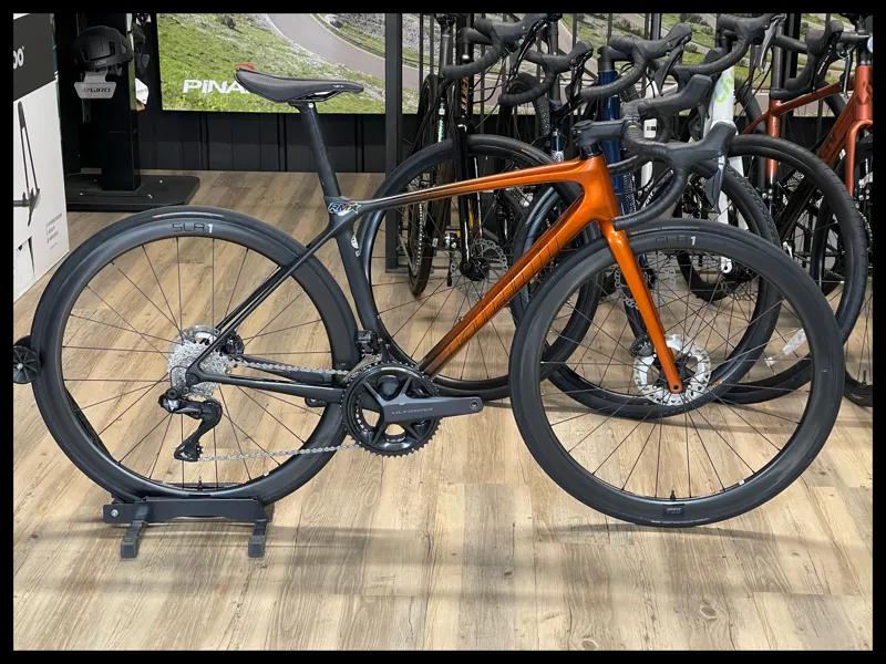 TCR Advanced Pro 0 Disc-Ui2 Small Amber Glow Road Bike 2022