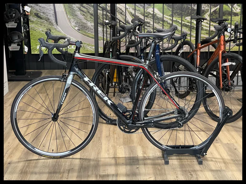 Trek Madone 4.9 four series  56cm H2 Ultegra DI2 10 Speed Black-1