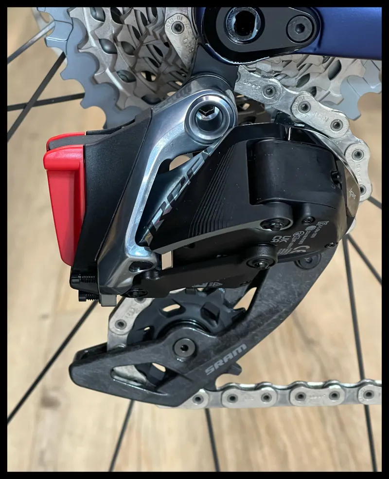 Dogma F Disc Midnight Blue 54 cm SRAM Red-5