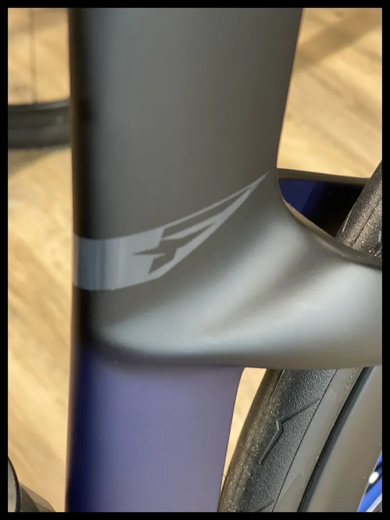 Dogma F Disc Midnight Blue 54 cm SRAM Red-4