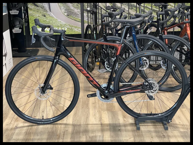 Giant Defy Advanced 0 Medium-Large Carbon/Terracotta-1