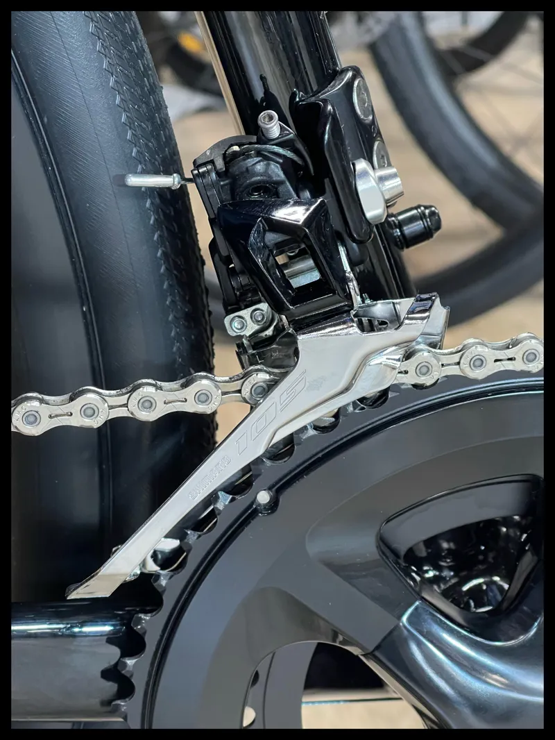 Giant Contend AR 1 Medium-Large  Black-5