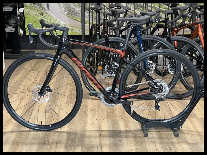 Defy Advanced 0 Small Carbon/Terracotta 2022-1