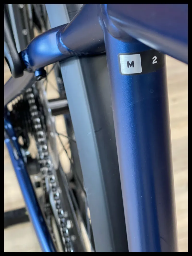 Explore E+ 2 GTS 25km/h Medium Metallic Navy 2021-3