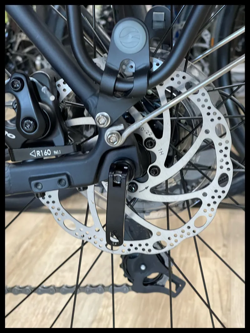 Giant Escape 3 City Disc Medium Metallic Black 2022-8