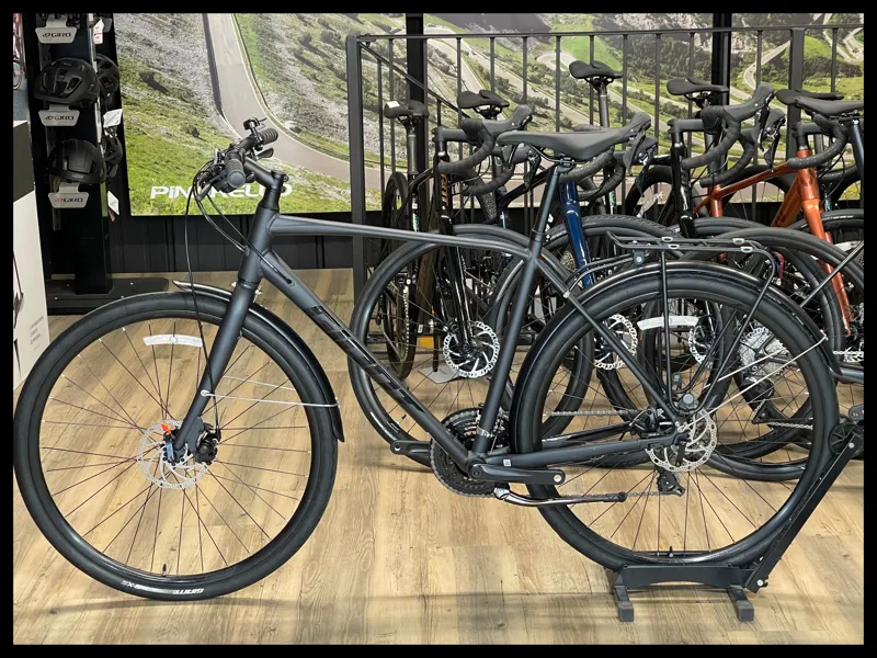 Giant Escape 3 City Disc Medium Metallic Black 2022-1