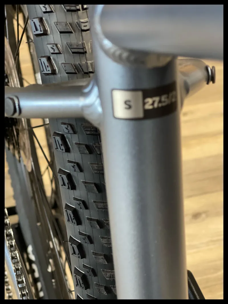 Talon 27.5 2 Disc Small Knight Shield 2022-4