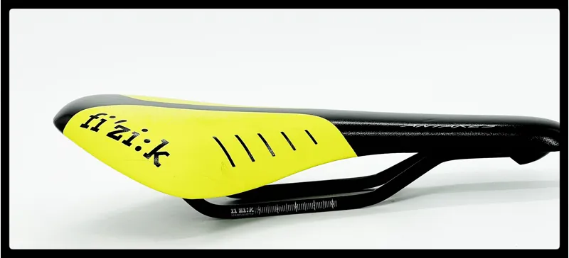 Fizik Antares R7 Mens Alloy Road Saddle 142 mm Black/Yellow