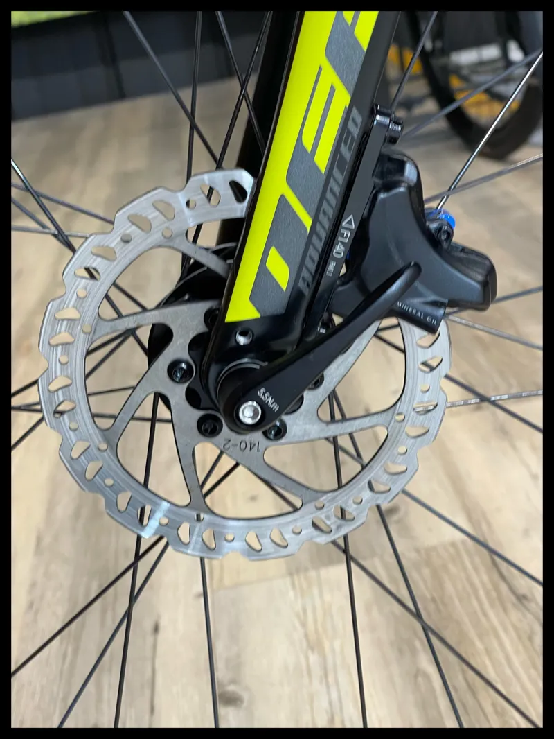 Defy Advanced 1-CDB Medium Carbon 2018-7